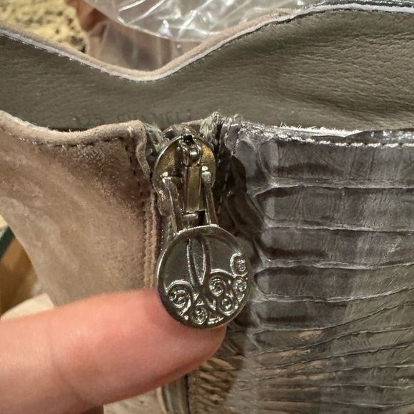 Luxury Green Bottom Chaneli Womens
Feather Suede Snakeskin Ankle Boots, 8.5 - Picture 9 of 10